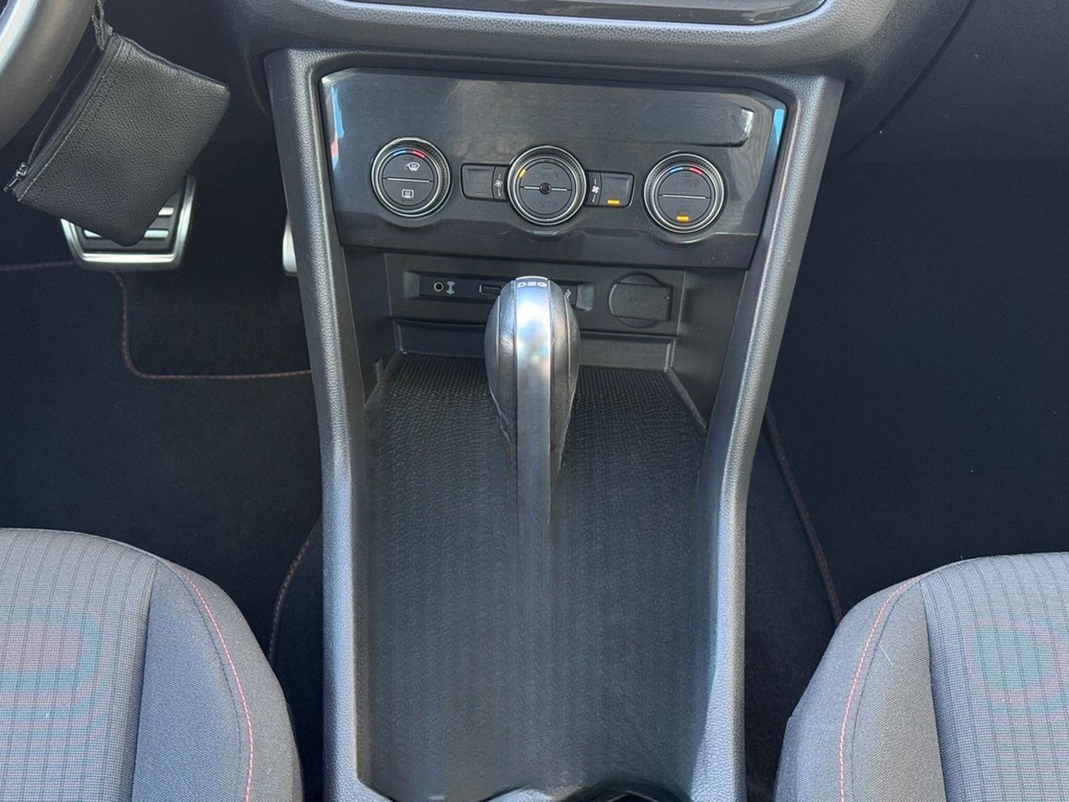 Volkswagen 2.0 TSI R-Line 4Motion LED Navi CarPlay foto 19
