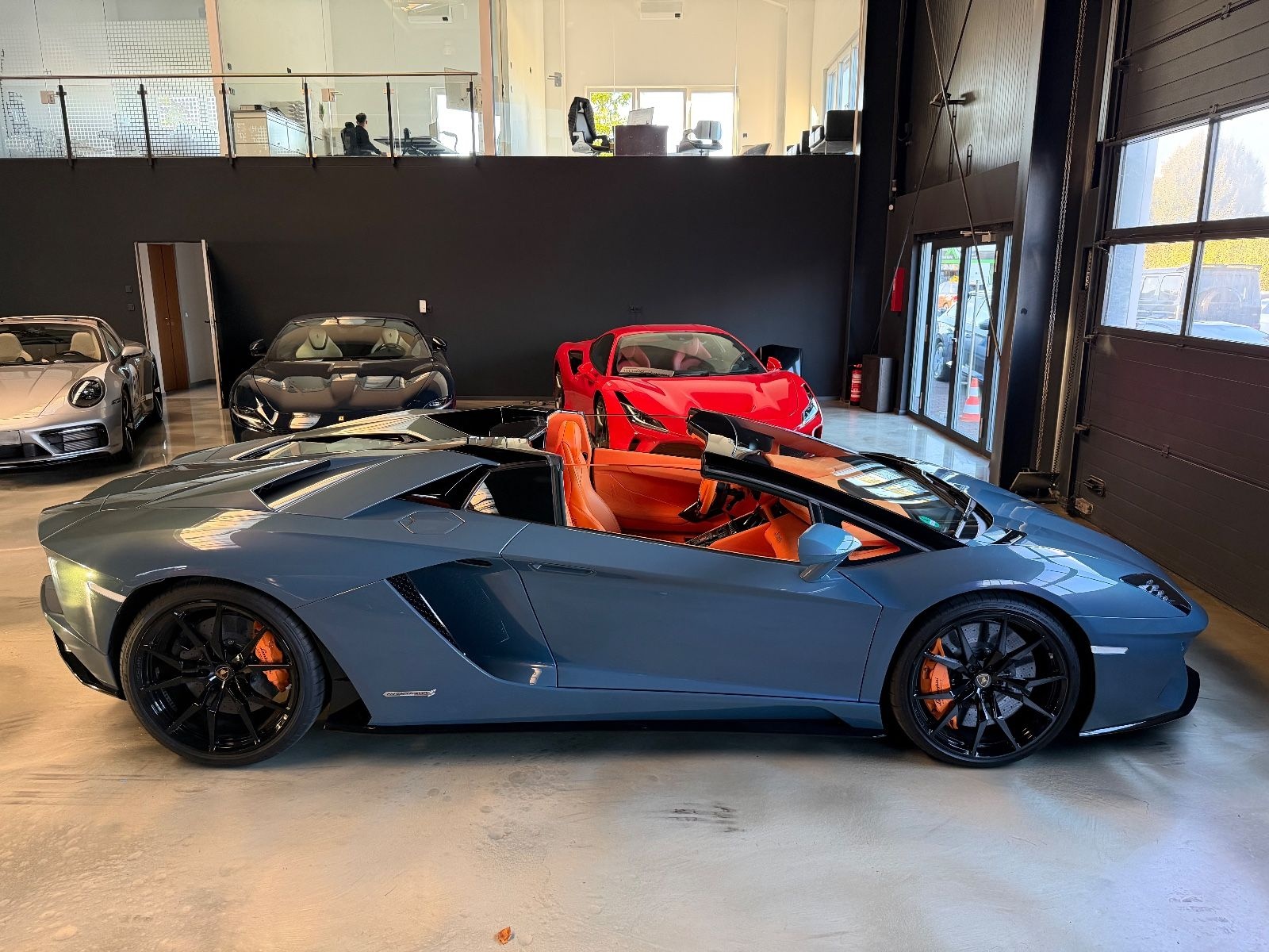 Lamborghini Aventador S Roadster SPECIAL COLOR/ONE OF ONE foto 17