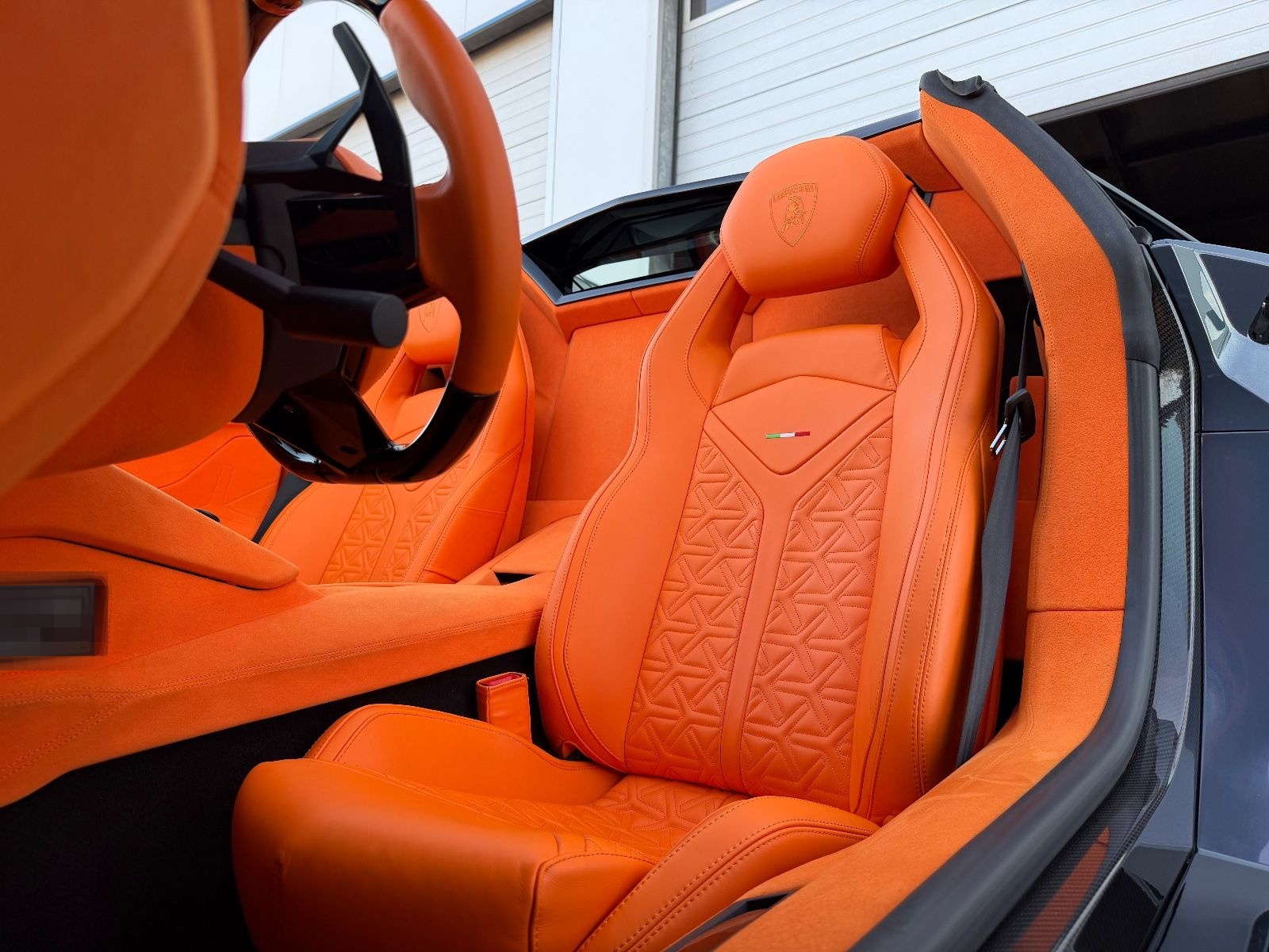 Lamborghini Aventador S Roadster SPECIAL COLOR/ONE OF ONE foto 22