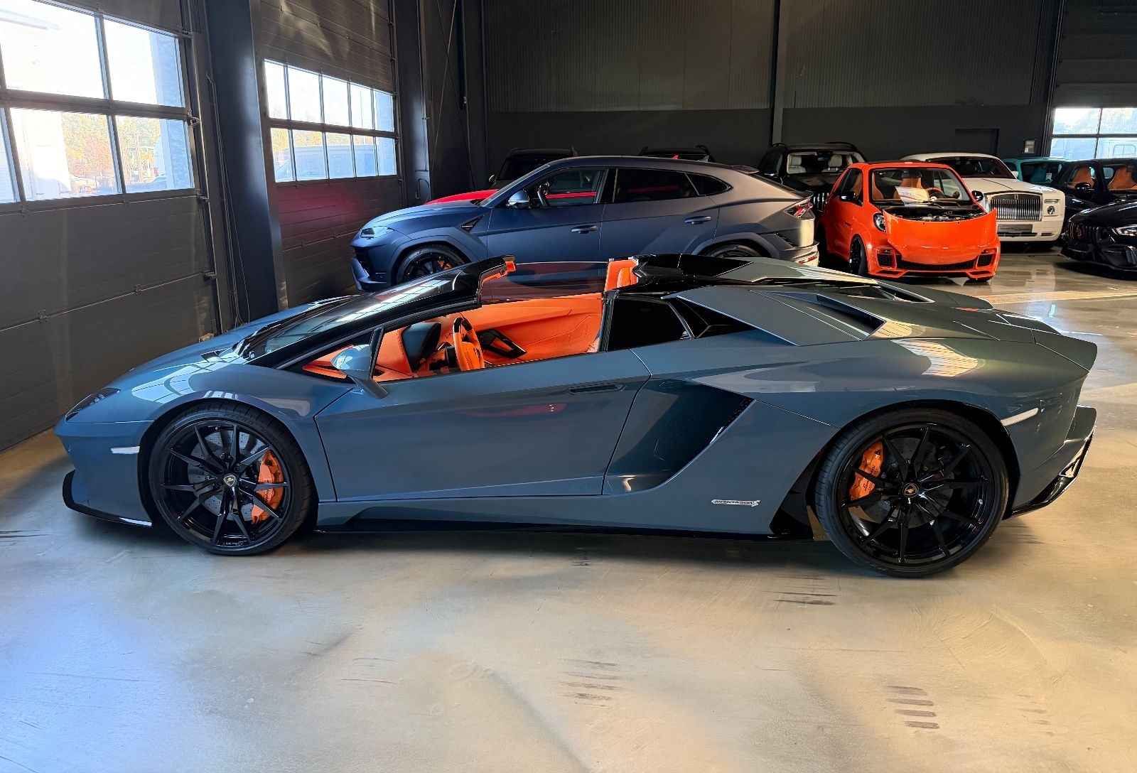 Lamborghini Aventador S Roadster SPECIAL COLOR/ONE OF ONE foto 4
