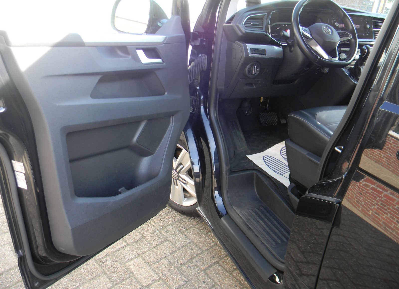 Volkswagen T6 Multivan Cruise 4MOTION LED Navi Kamera AHK foto 8