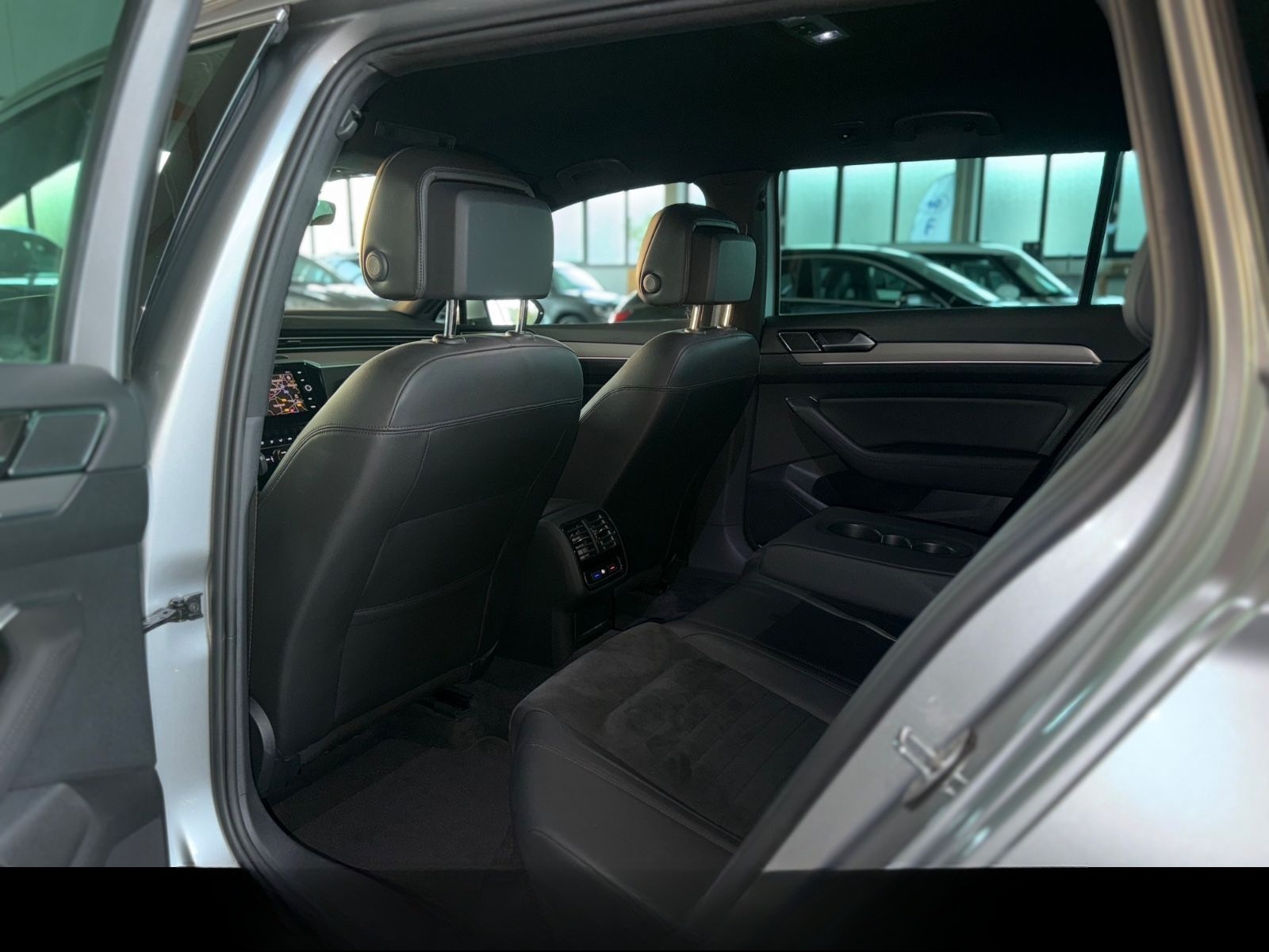 Volkswagen Passat Variant Highline ACC*Kamera*AHK*LED*Alcan foto 15