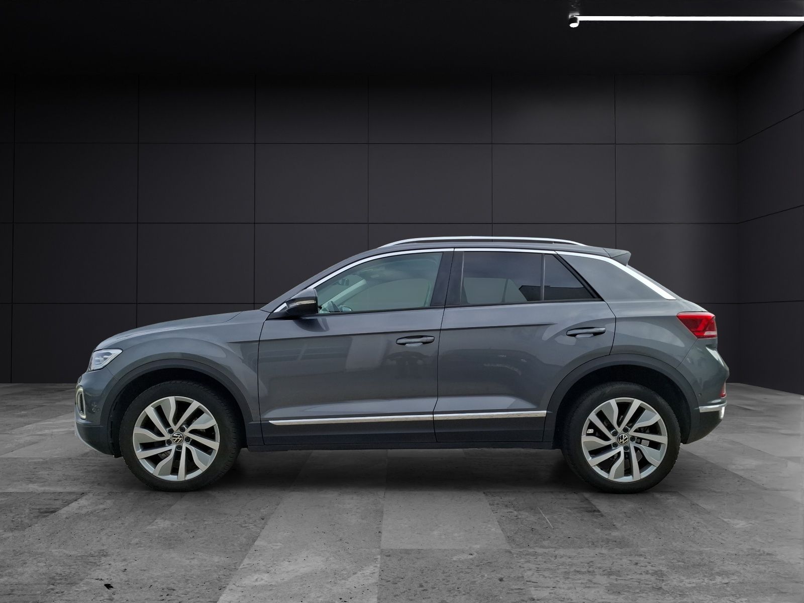 Volkswagen T-Roc TSI Style LED AHK Navi AID ACC RFK SH 18" foto 2