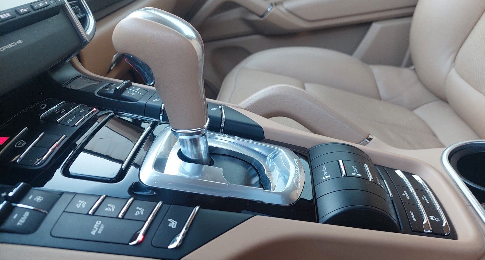 Porsche Cayenne S E-Hybrid foto 11