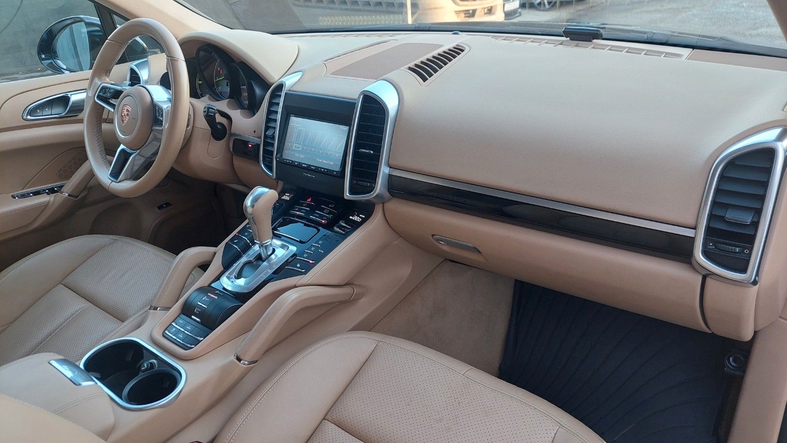 Porsche Cayenne S E-Hybrid foto 15