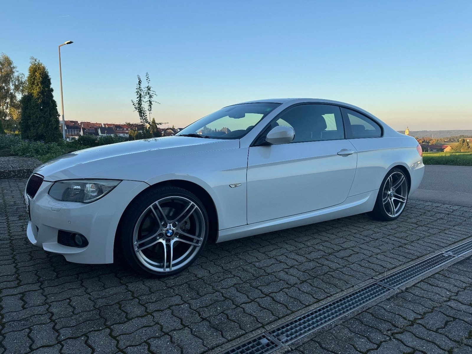 BMW E92 LCI 325i xDrive M-Paket foto 4
