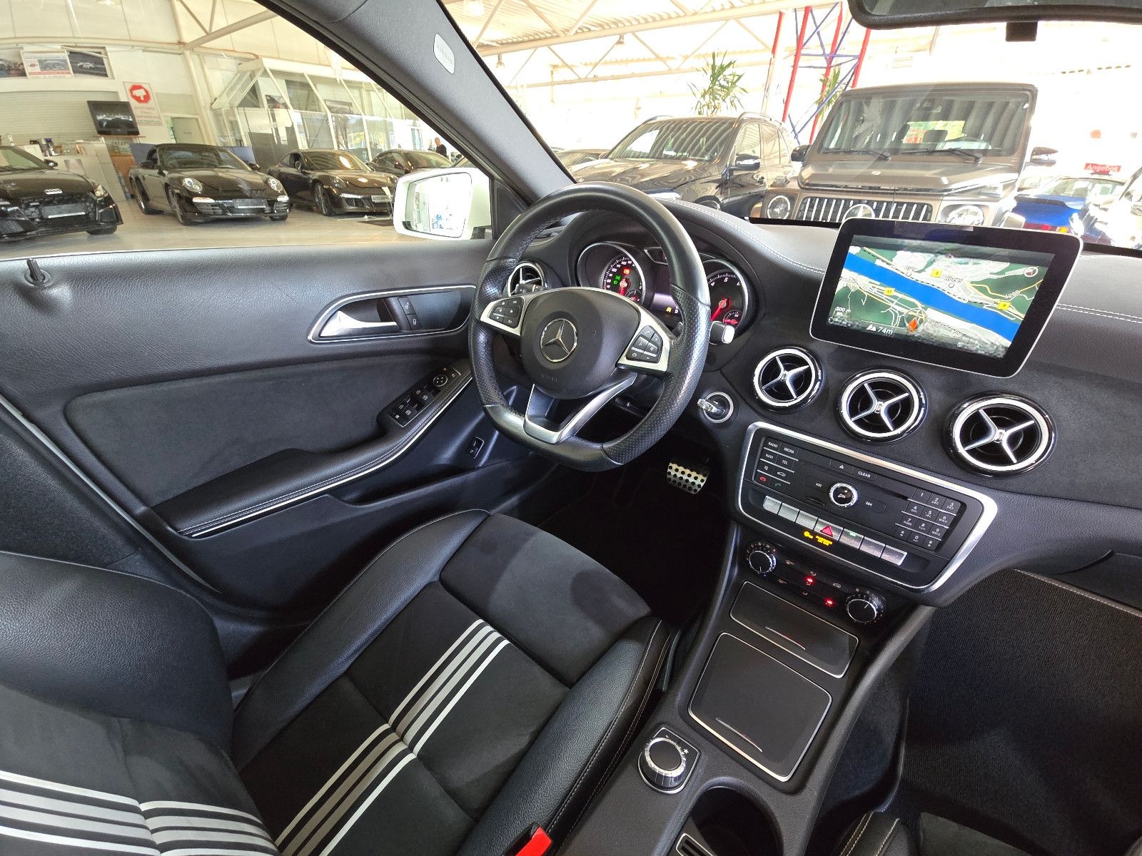 Mercedes-Benz GLA 200 Peak Edition+AMG STYLING+19" AMG LM+PANO foto 20