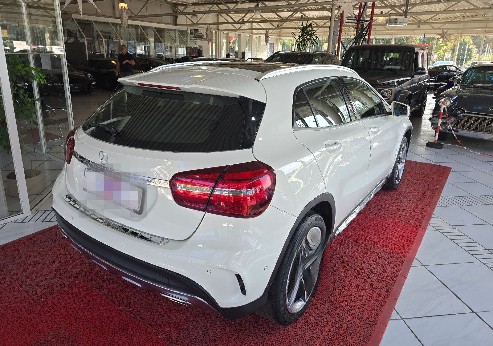 Mercedes-Benz GLA 200 Peak Edition+AMG STYLING+19" AMG LM+PANO foto 5