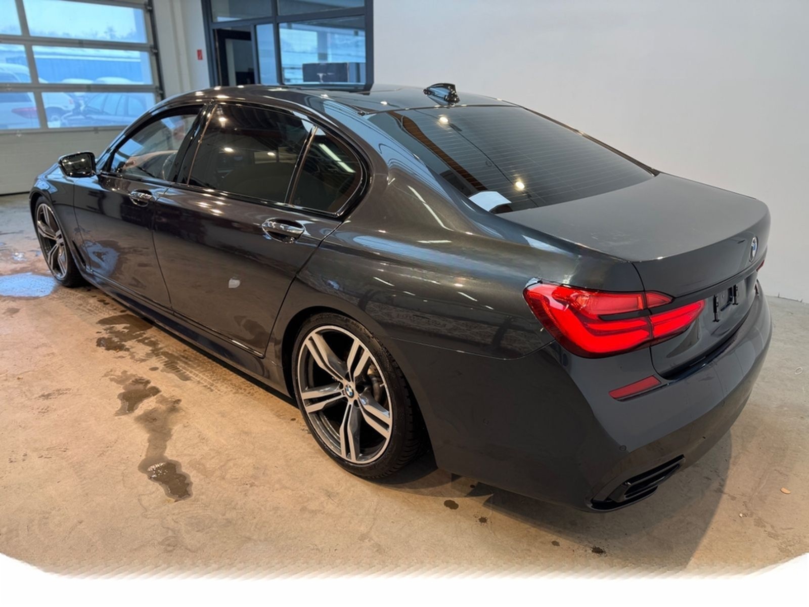 BMW 740Ld xDrive M-Paket Pano Massage Standh. foto 3