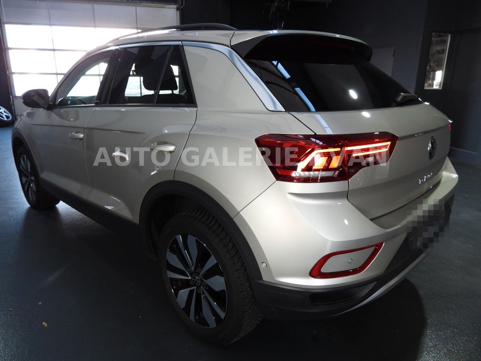 Volkswagen T-ROC 1.0 TSI MOVE foto 10