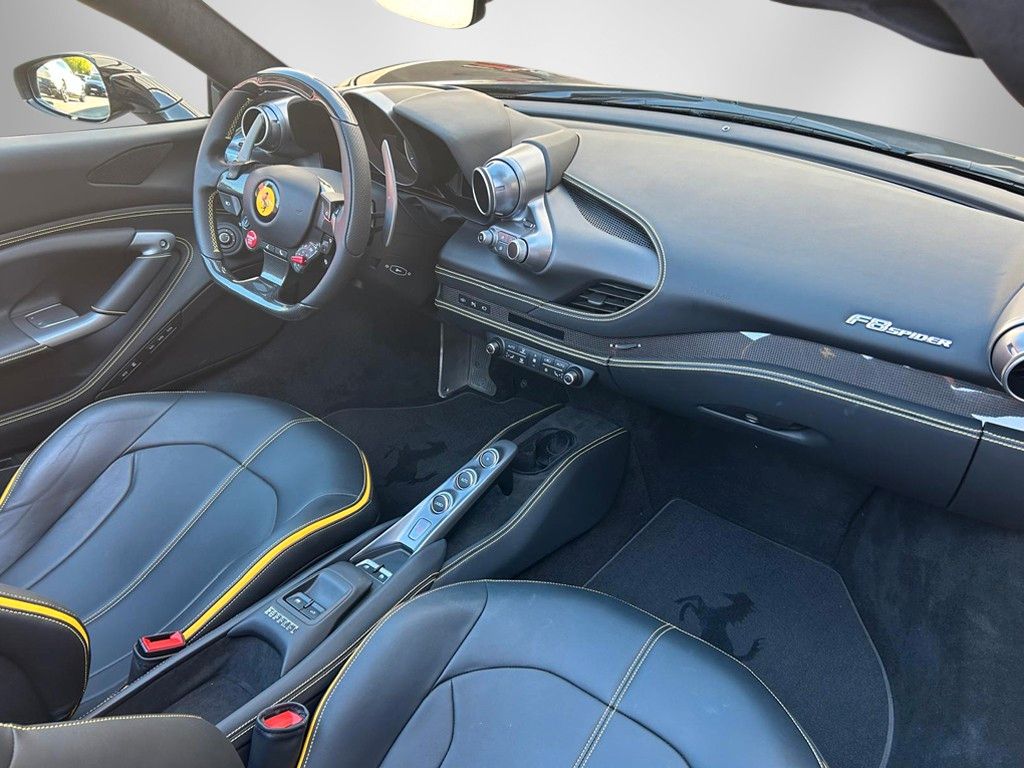 Ferrari F8 Spider / Lift / LED / Carbon foto 14