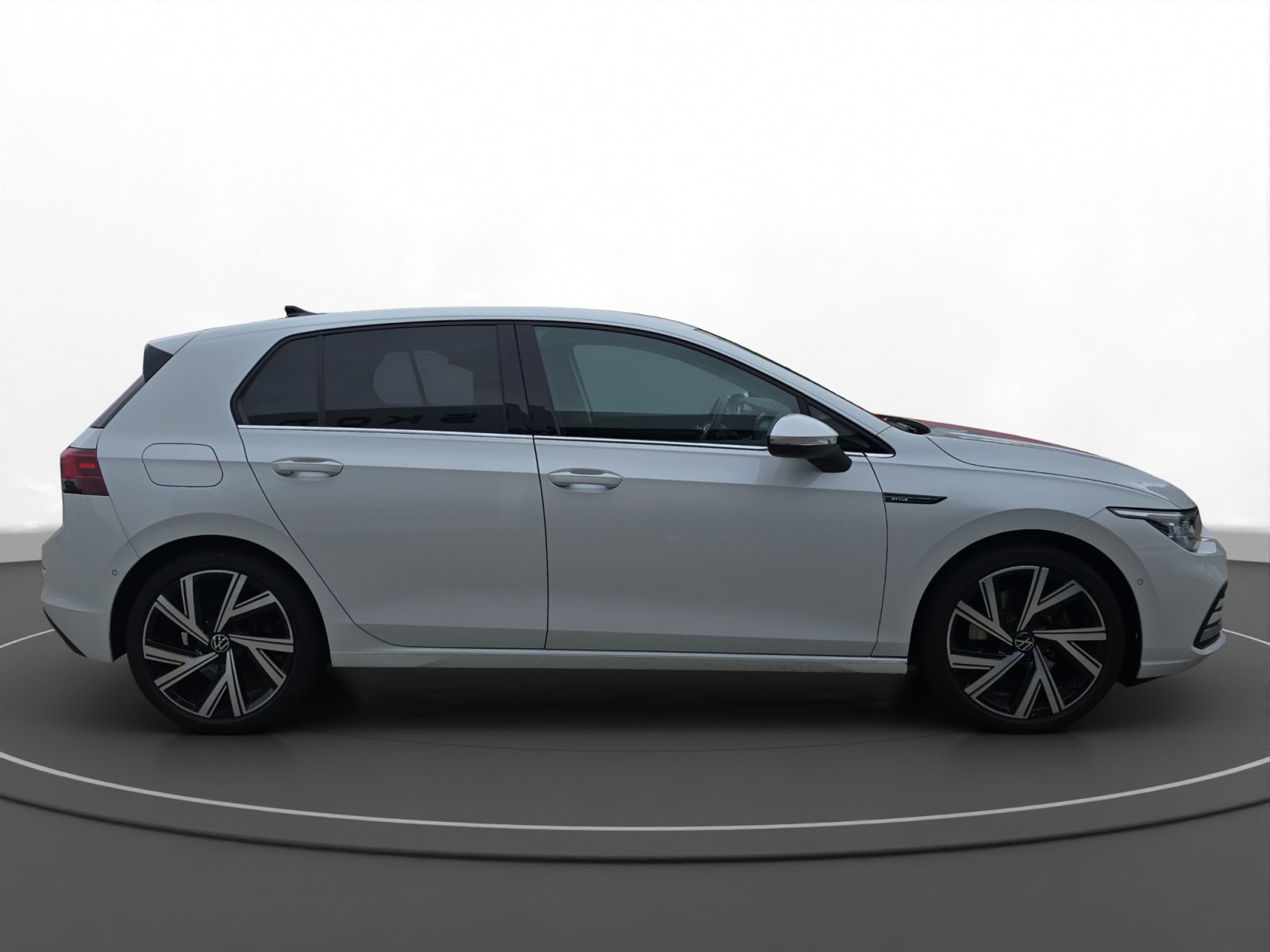 Volkswagen Golf VIII 2.0 TSI Style foto 14
