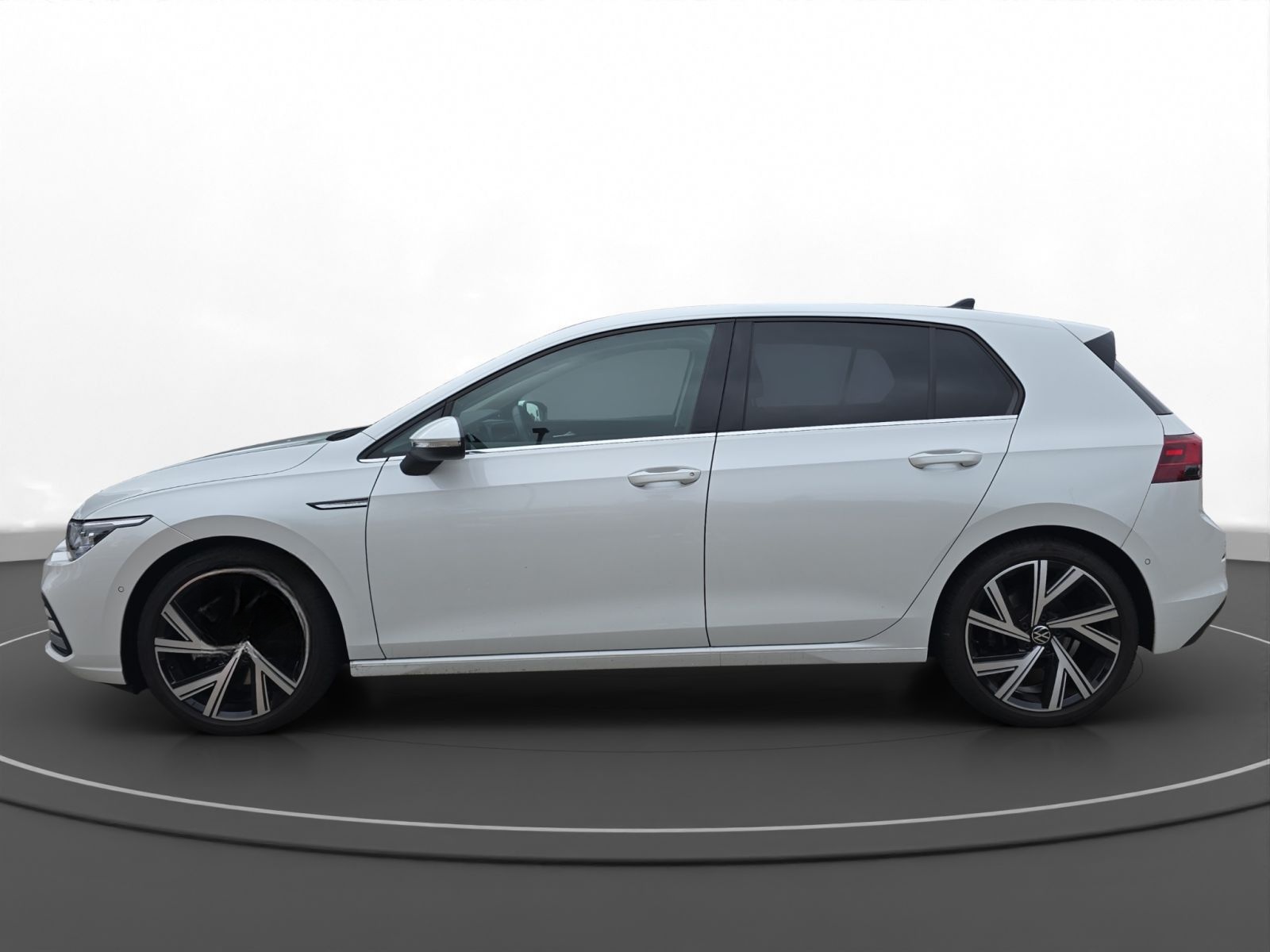 Volkswagen Golf VIII 2.0 TSI Style foto 5