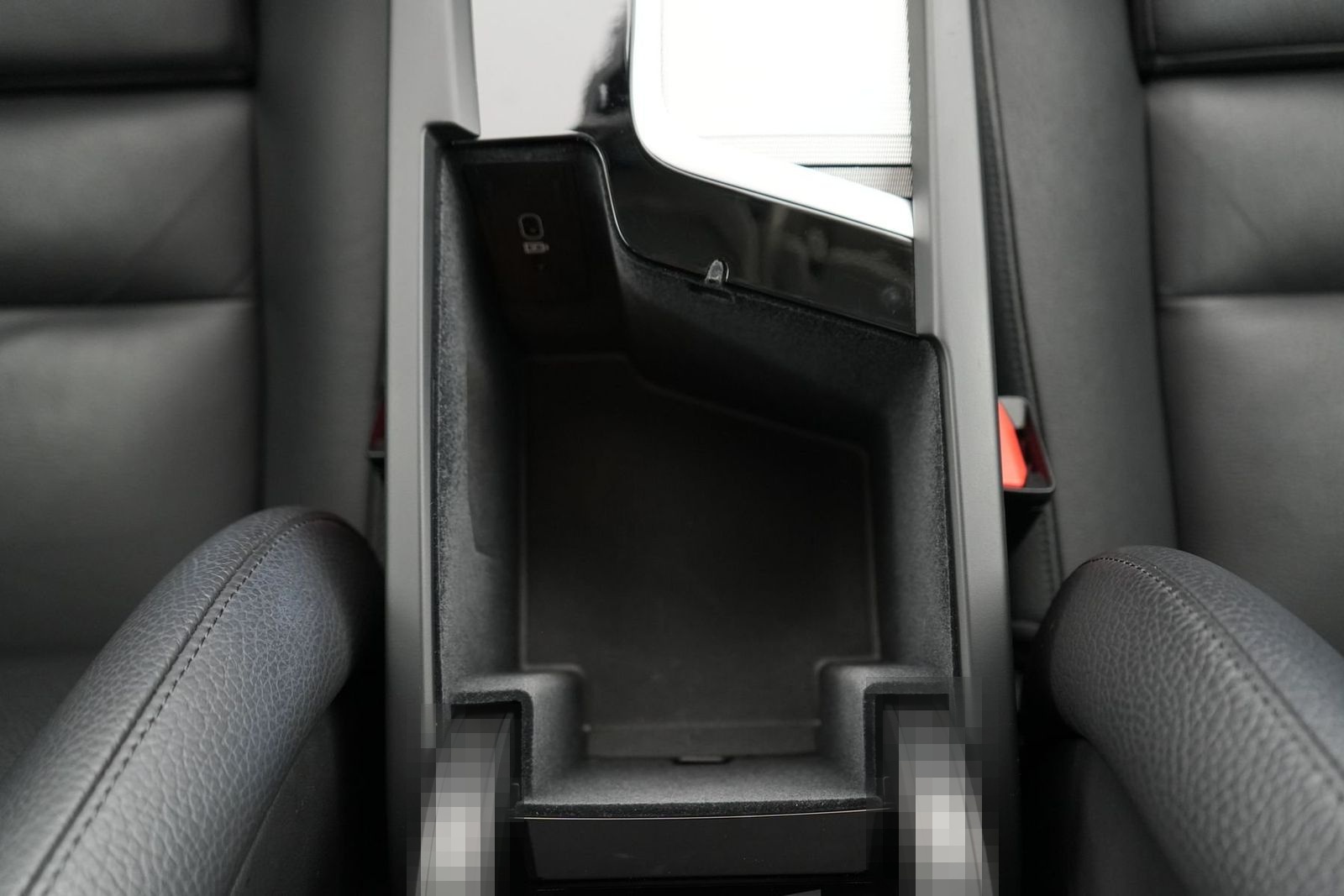 Volvo XC60 B4 Ultimate|LED|SHZG|PANO|HUD|PDC+CAM|H&K foto 14