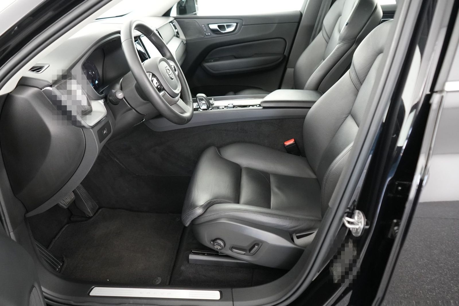 Volvo XC60 B4 Ultimate|LED|SHZG|PANO|HUD|PDC+CAM|H&K foto 8