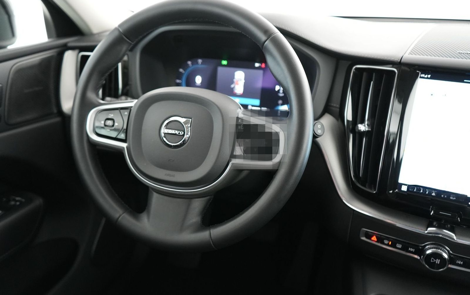 Volvo XC60 B4 Ultimate|LED|SHZG|PANO|HUD|PDC+CAM|H&K foto 10