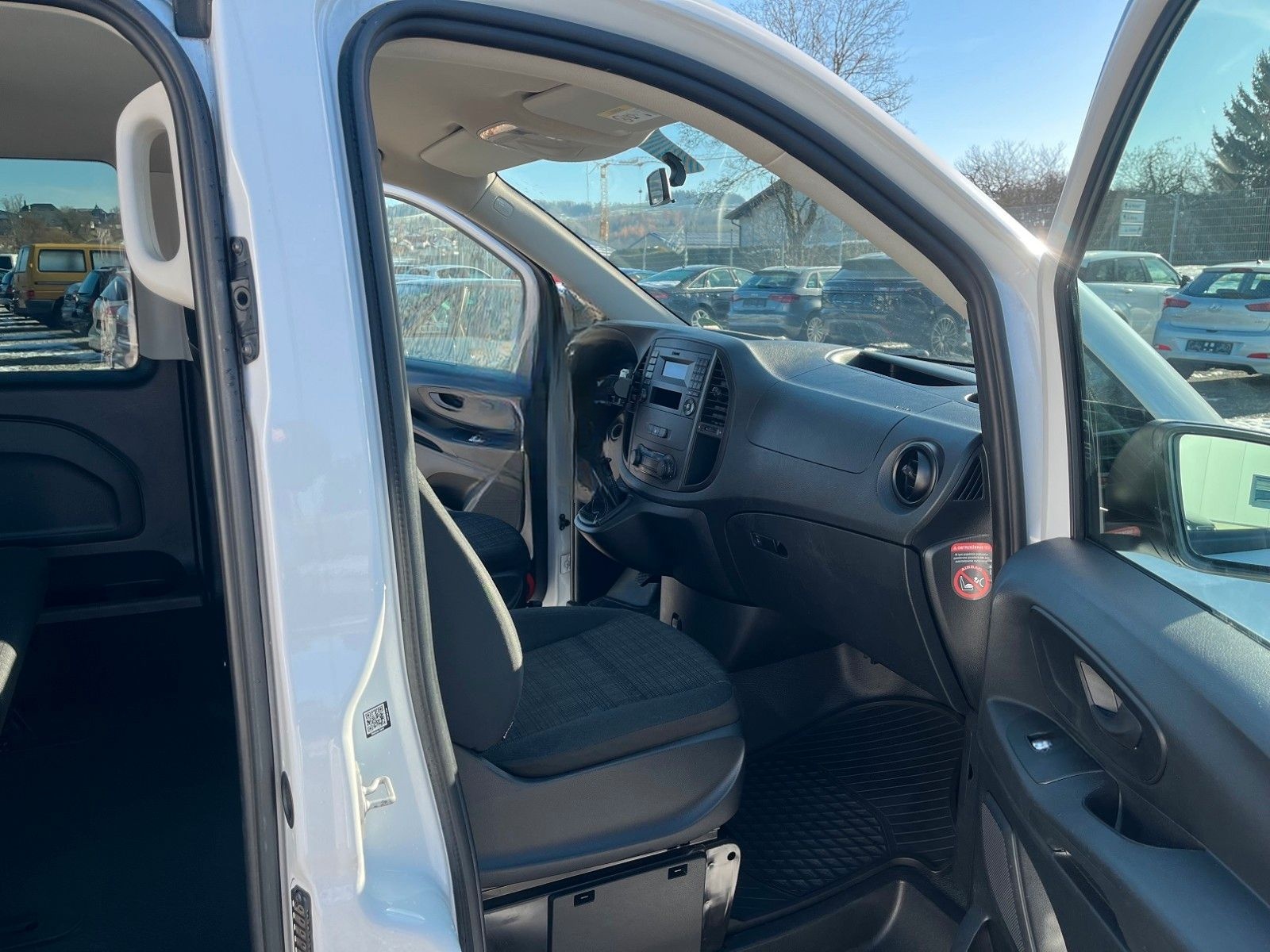 Mercedes-Benz Vito Tourer 111 CDI Pro FWD lang, 8-Sitze, AHK foto 12