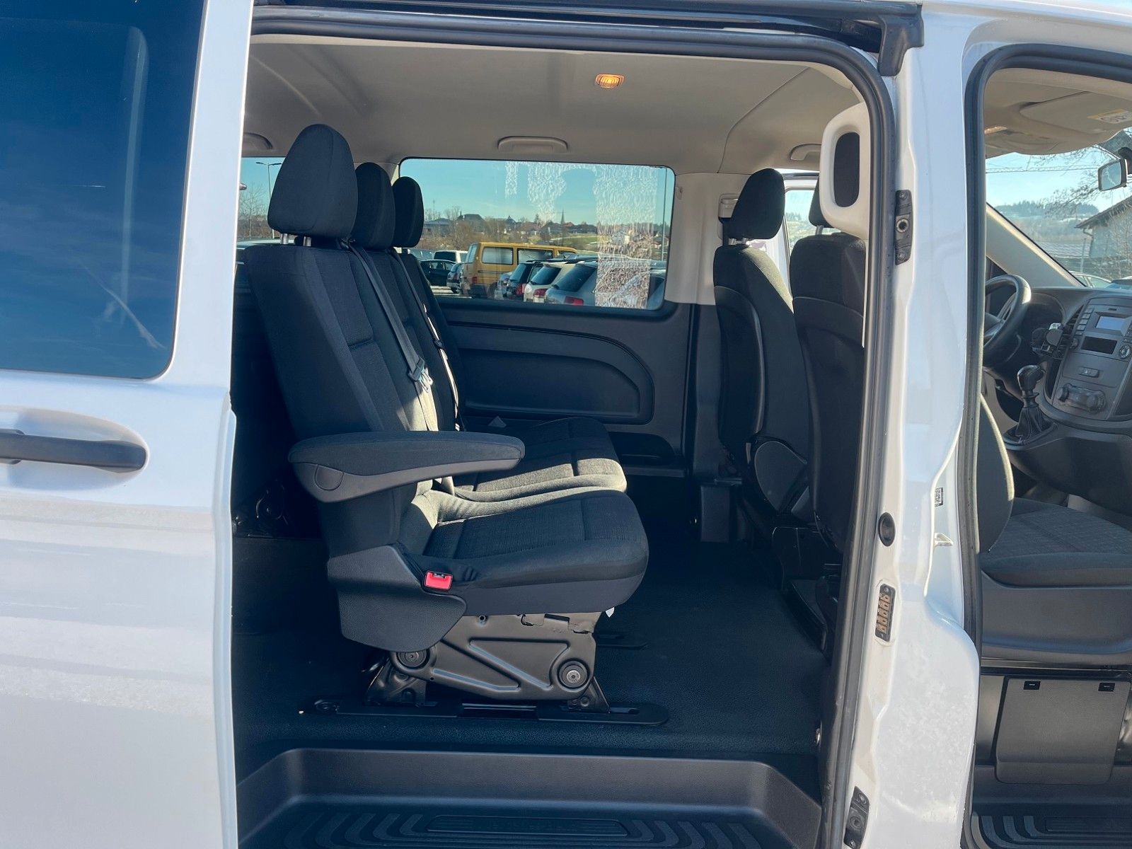 Mercedes-Benz Vito Tourer 111 CDI Pro FWD lang, 8-Sitze, AHK foto 14