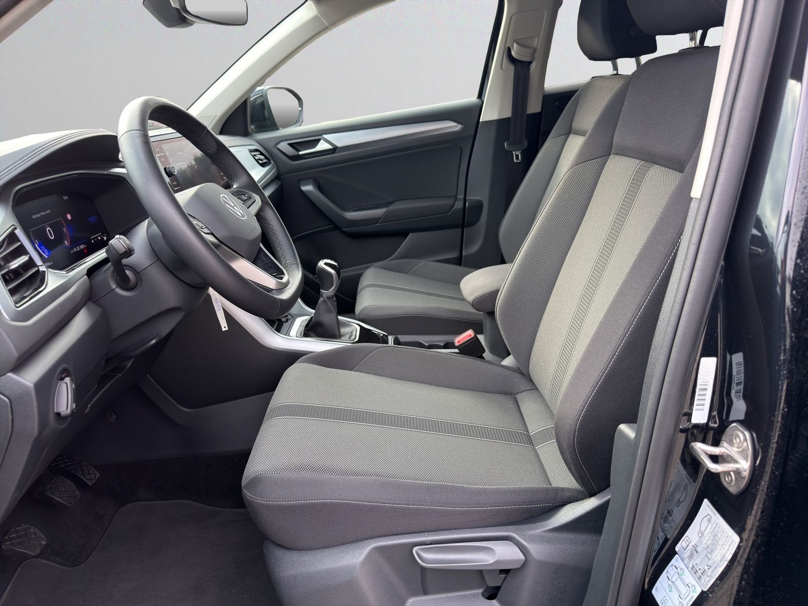 Volkswagen T-Roc 1.0 TSI Life Navi APP LED VC LM16 SHZ MFL foto 9