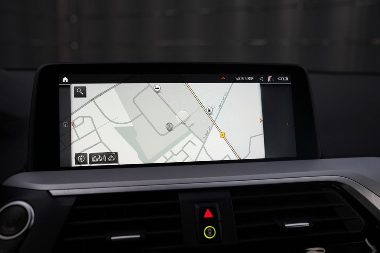 BMW X3 xDrive 20 i Advantage *LIVECOCKPIT*APPLE*DAB* foto 43