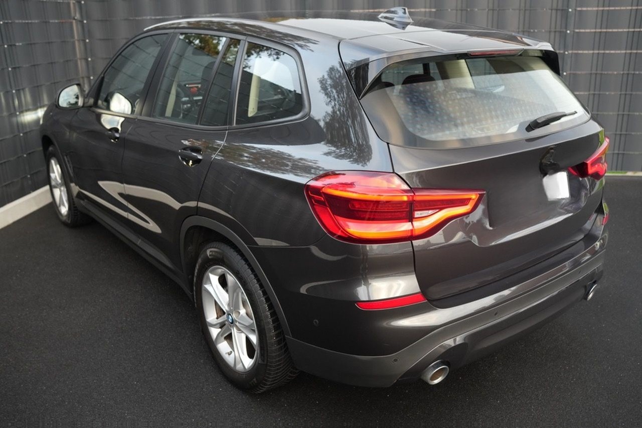BMW X3 xDrive 20 i Advantage *LIVECOCKPIT*APPLE*DAB* foto 6