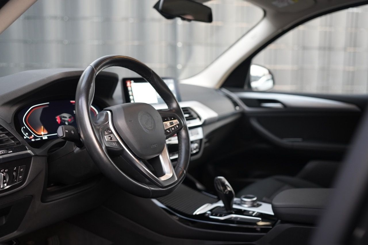 BMW X3 xDrive 20 i Advantage *LIVECOCKPIT*APPLE*DAB* foto 8