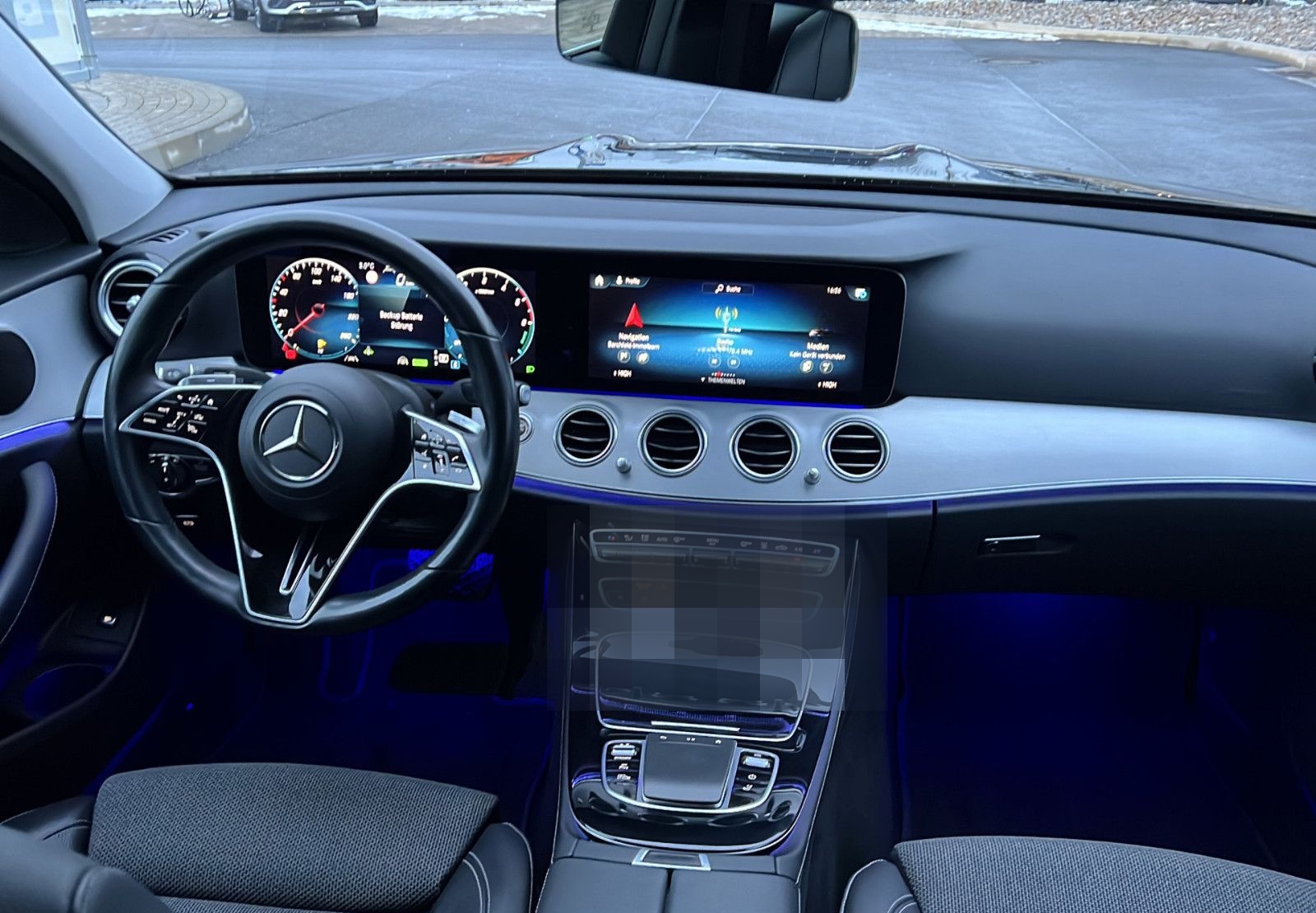 Mercedes-Benz E 300 de ALLRAD AHK*Distro*Mubeam*Leder*Navi*360 foto 17