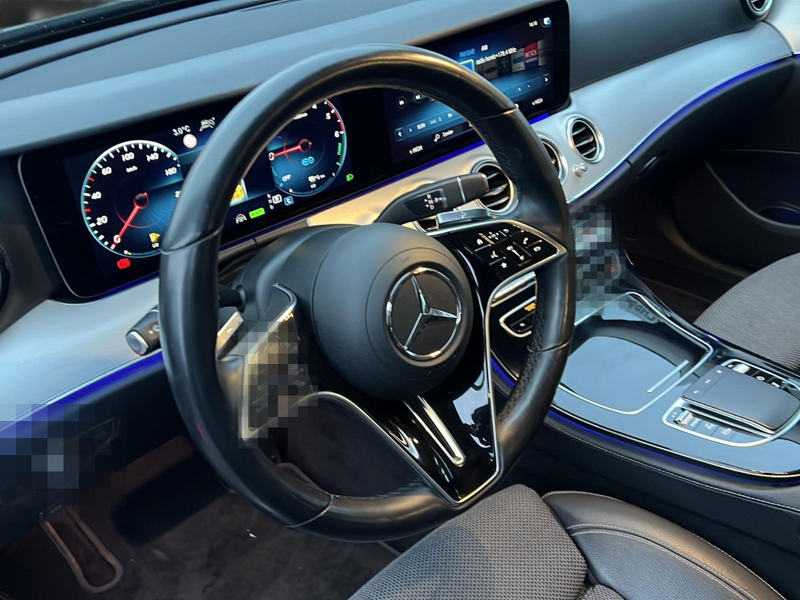 Mercedes-Benz E 300 de ALLRAD AHK*Distro*Mubeam*Leder*Navi*360 foto 19