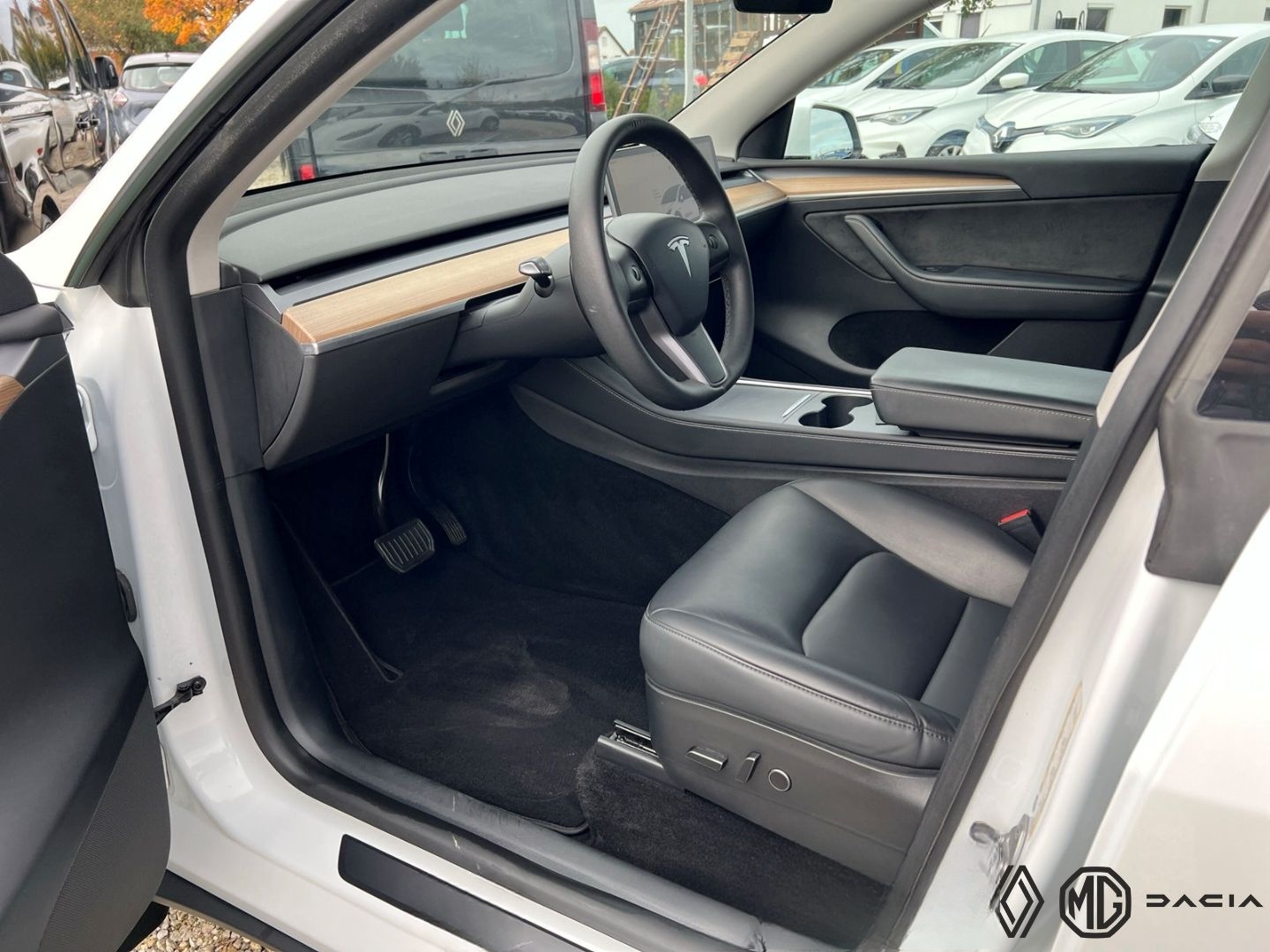 Tesla Model Y Long Range Dual AWD * MwSt. ausweisbar foto 11