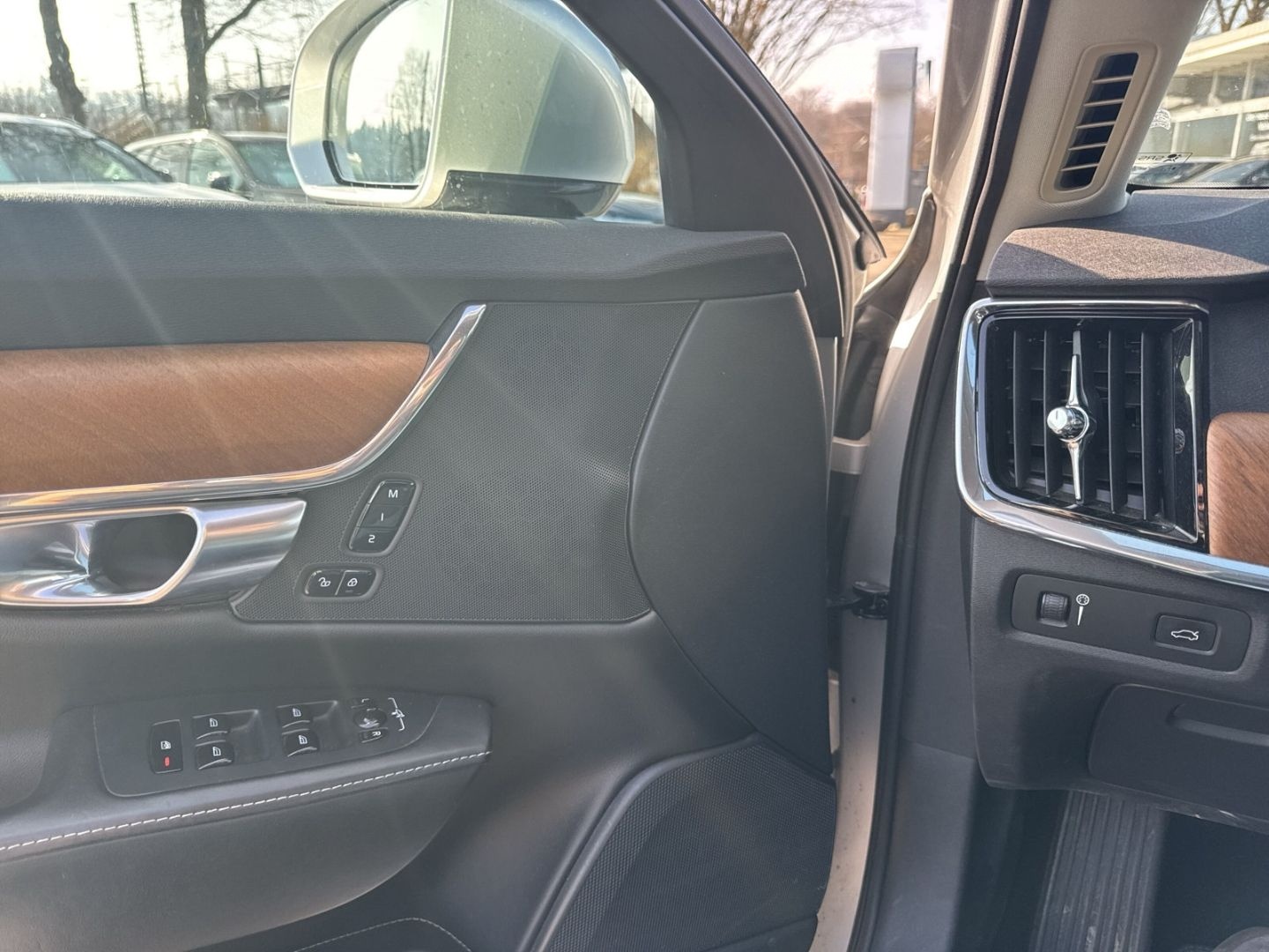 Volvo S90 Inscription AWD D5 DPF Navi Leder Digitales  foto 19