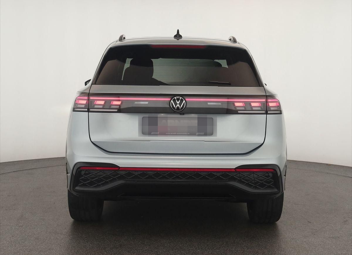Volkswagen Tiguan 2.0 TSI DSG 4M R-Line IQ Pano Nav Key 360 foto 6