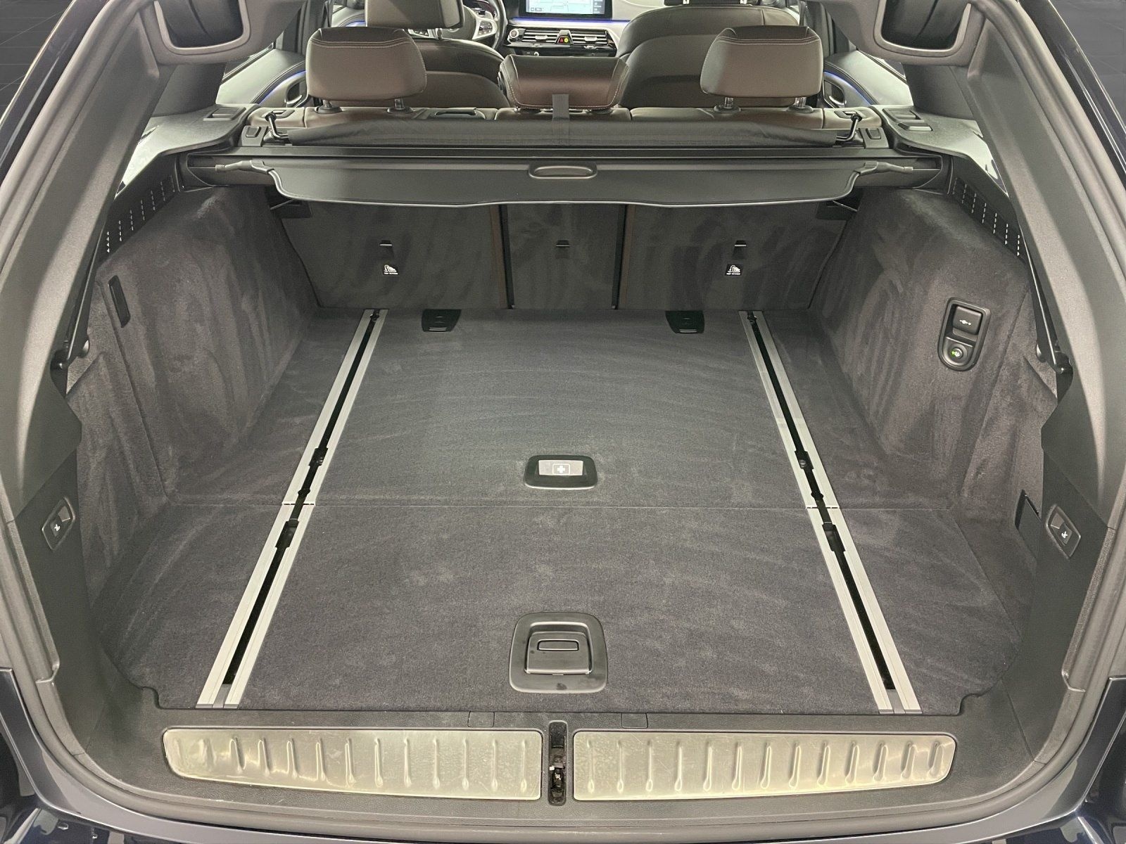 BMW 540d xDrive A,M Sportpaket,AHK,Panoramadach,etc. foto 14