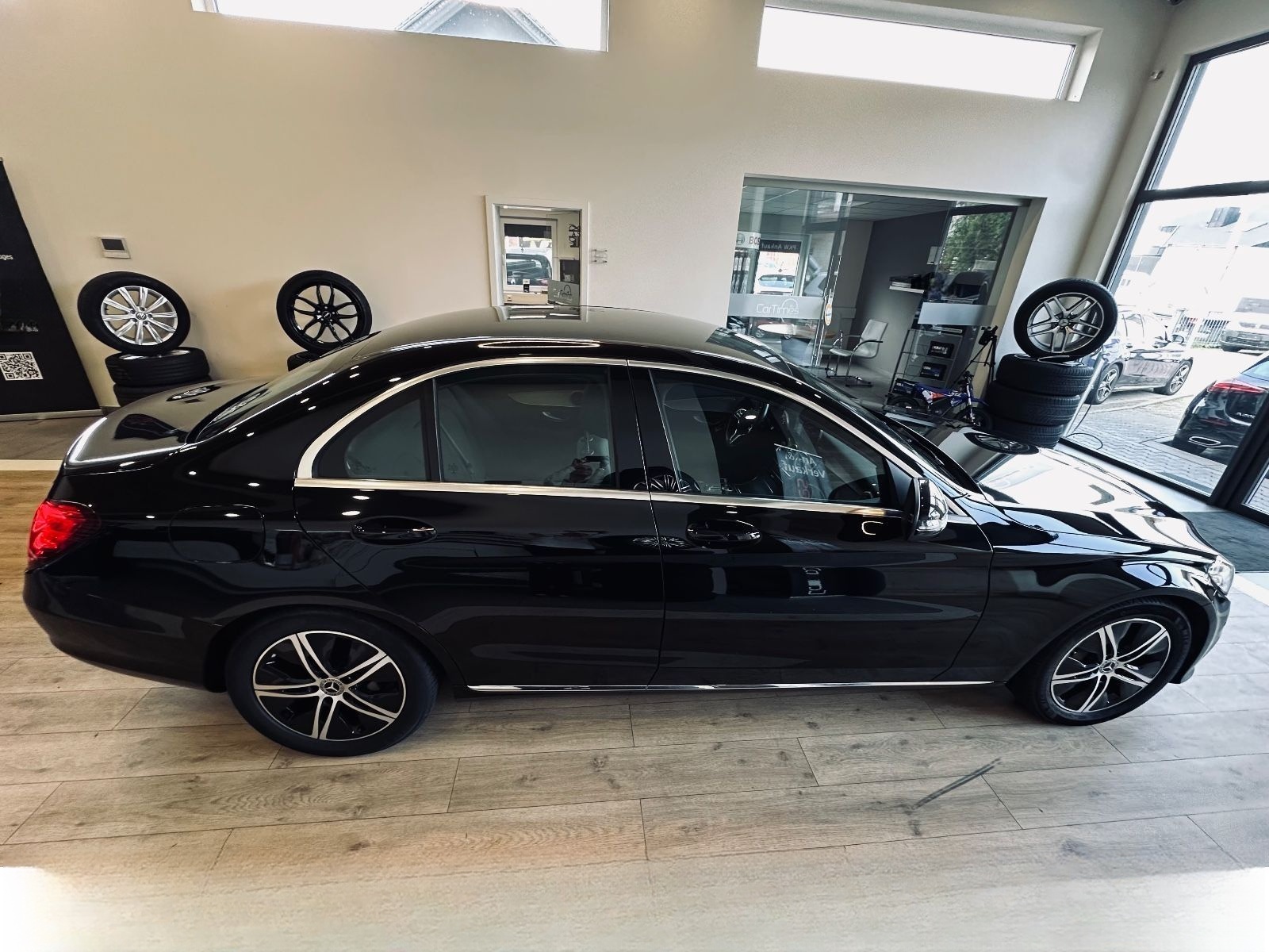 Mercedes-Benz C 300 d Lim. /8-Fach/ACC/AHK/1.Hand foto 11