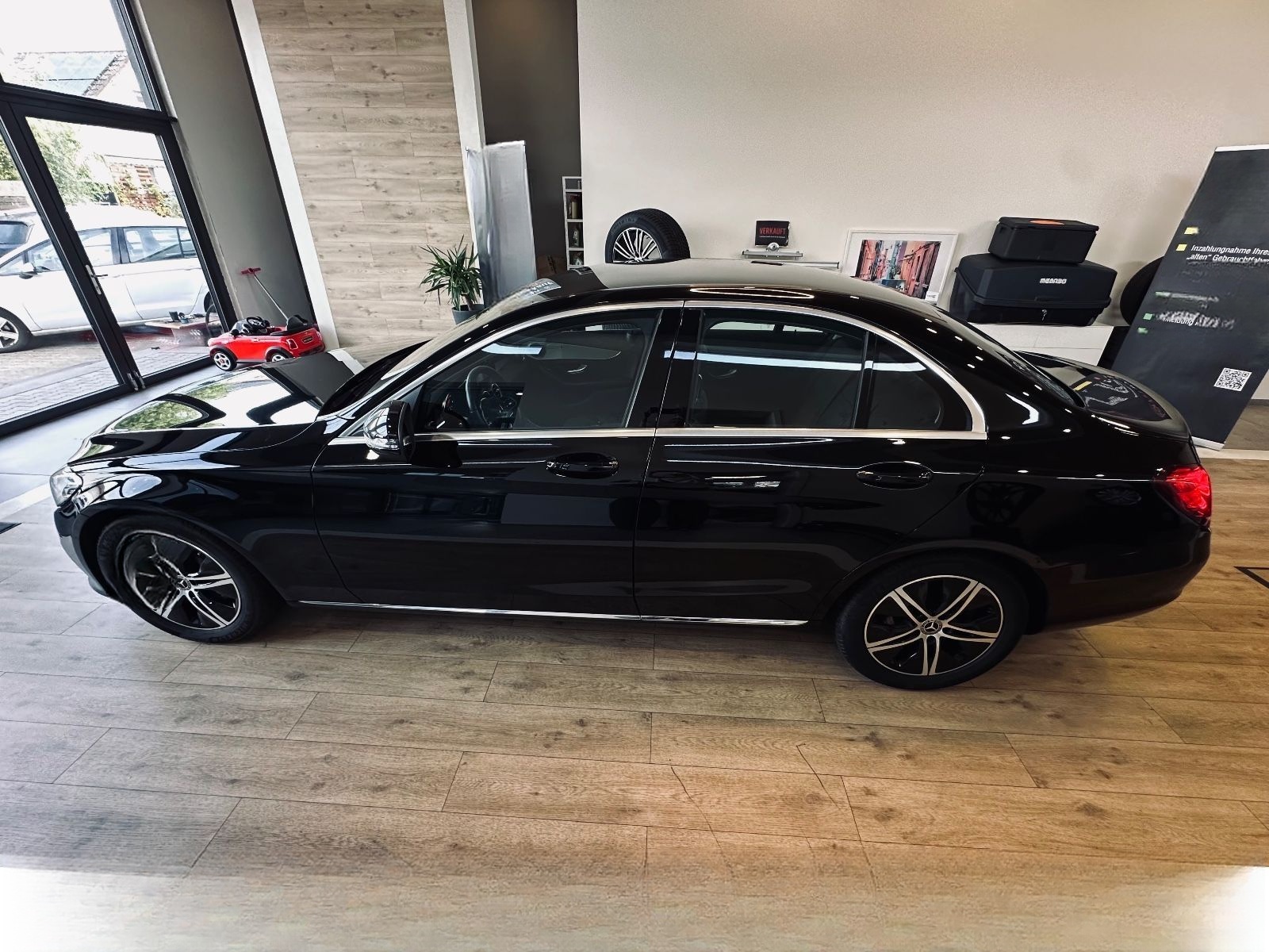 Mercedes-Benz C 300 d Lim. /8-Fach/ACC/AHK/1.Hand foto 12