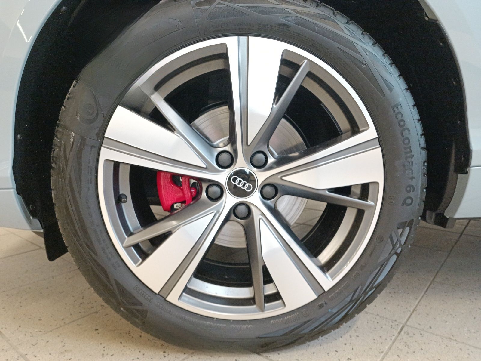 Audi Q3 SUV TFSI 110 kW S tronic SHzg*Klima*LED foto 7