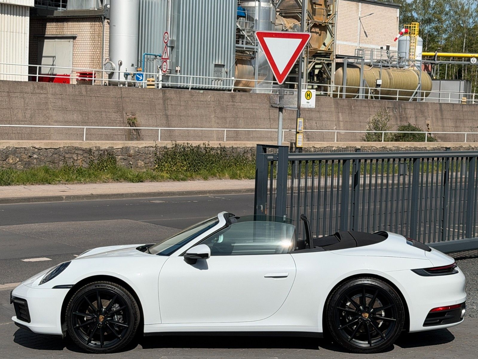 Porsche 911 Carrera Cabriolet Aut. 1 Hand Approved 02/28 foto 17
