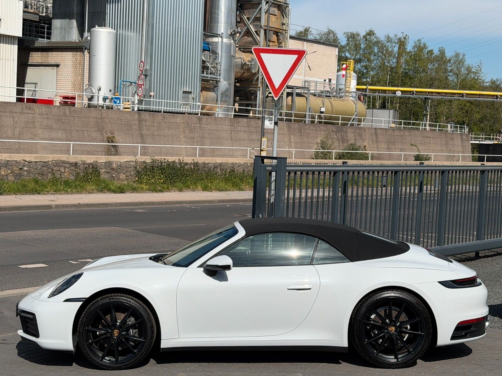 Porsche 911 Carrera Cabriolet Aut. 1 Hand Approved 02/28 foto 18