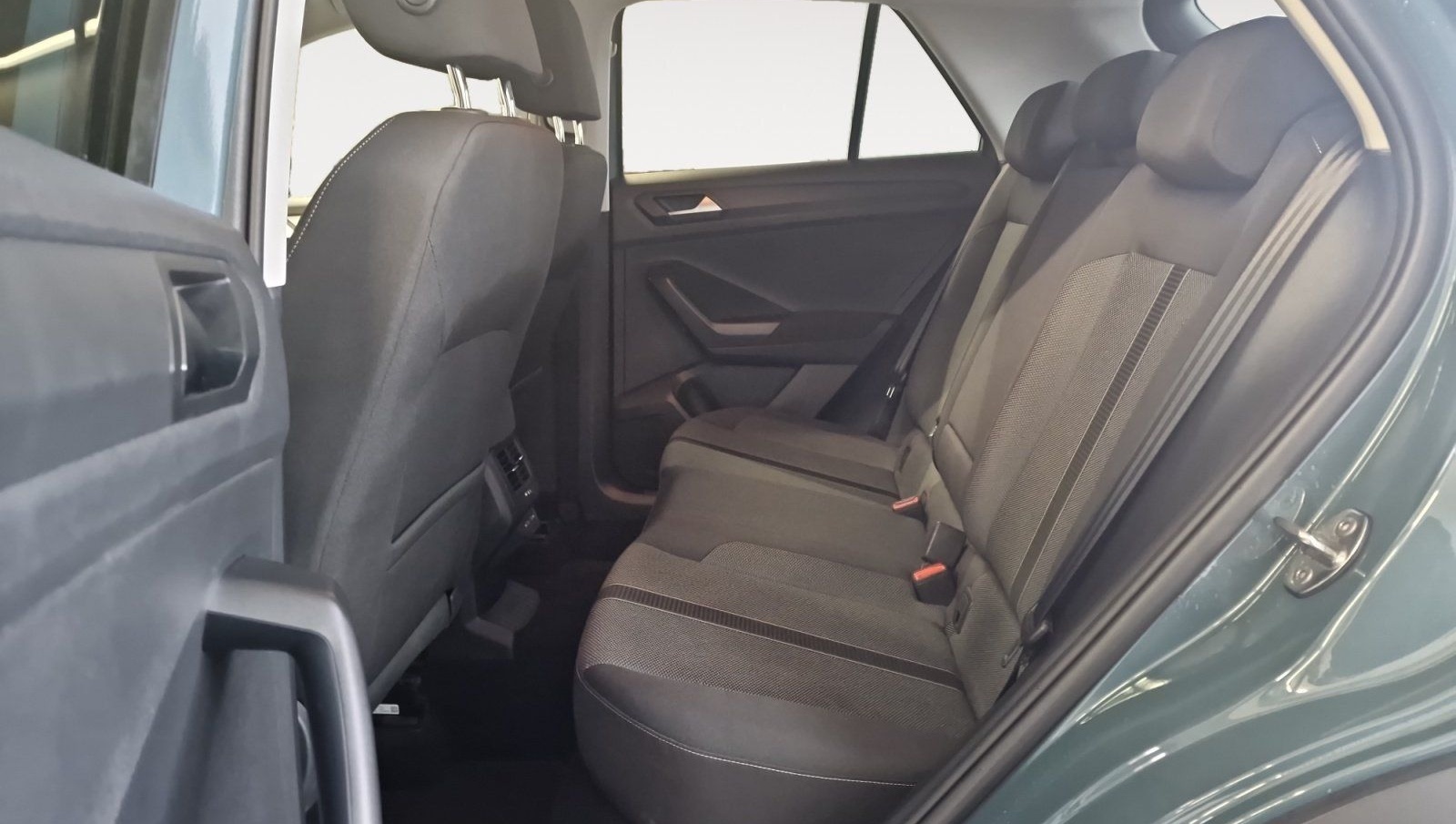 Volkswagen T-Roc 1.5 TSI Life 2xKlima ACC AUT DynLicht LED foto 9