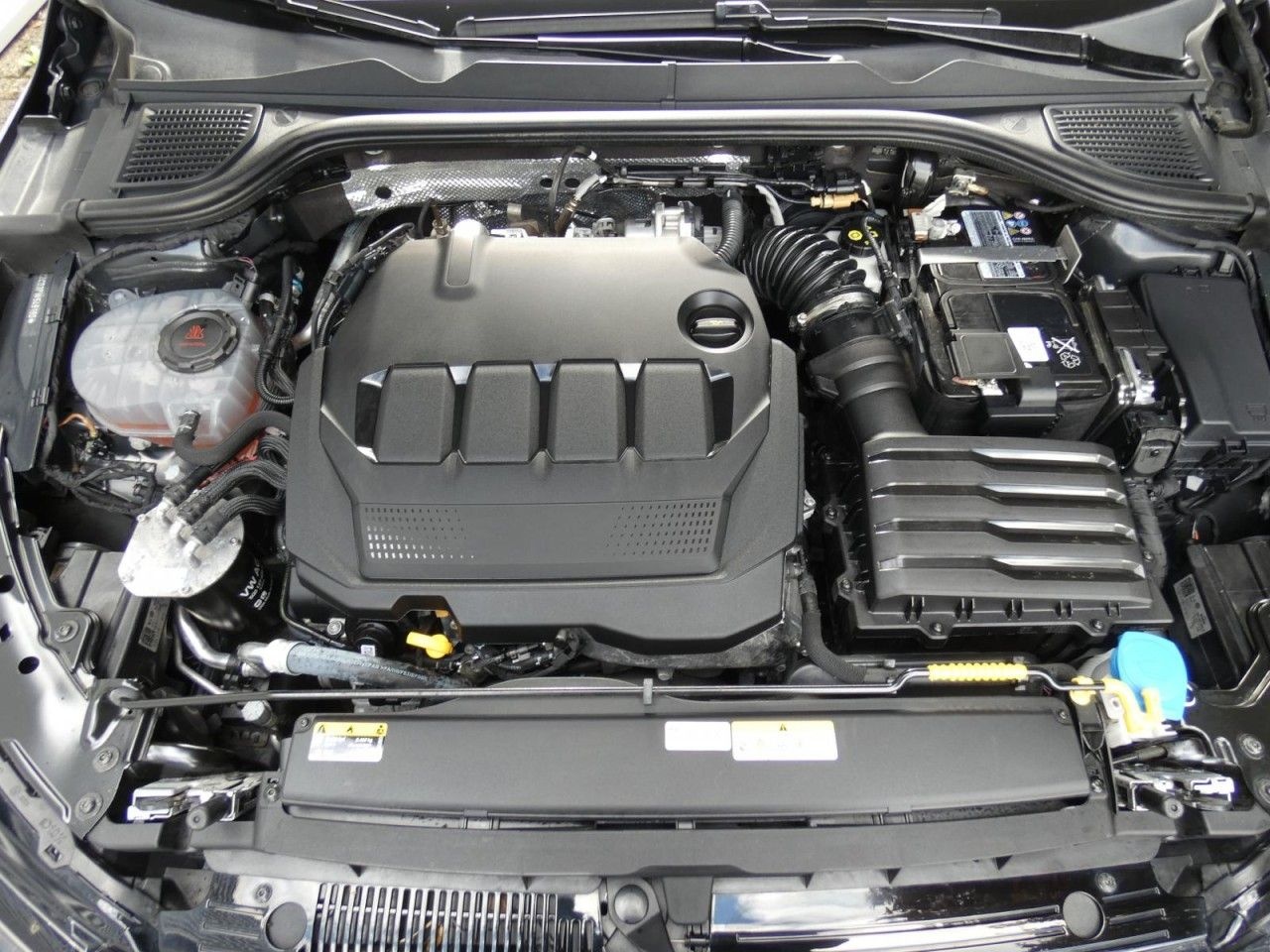 Volkswagen Golf VIII Variant 2.0 TDI Life LED SHZ PDC ACC A foto 13