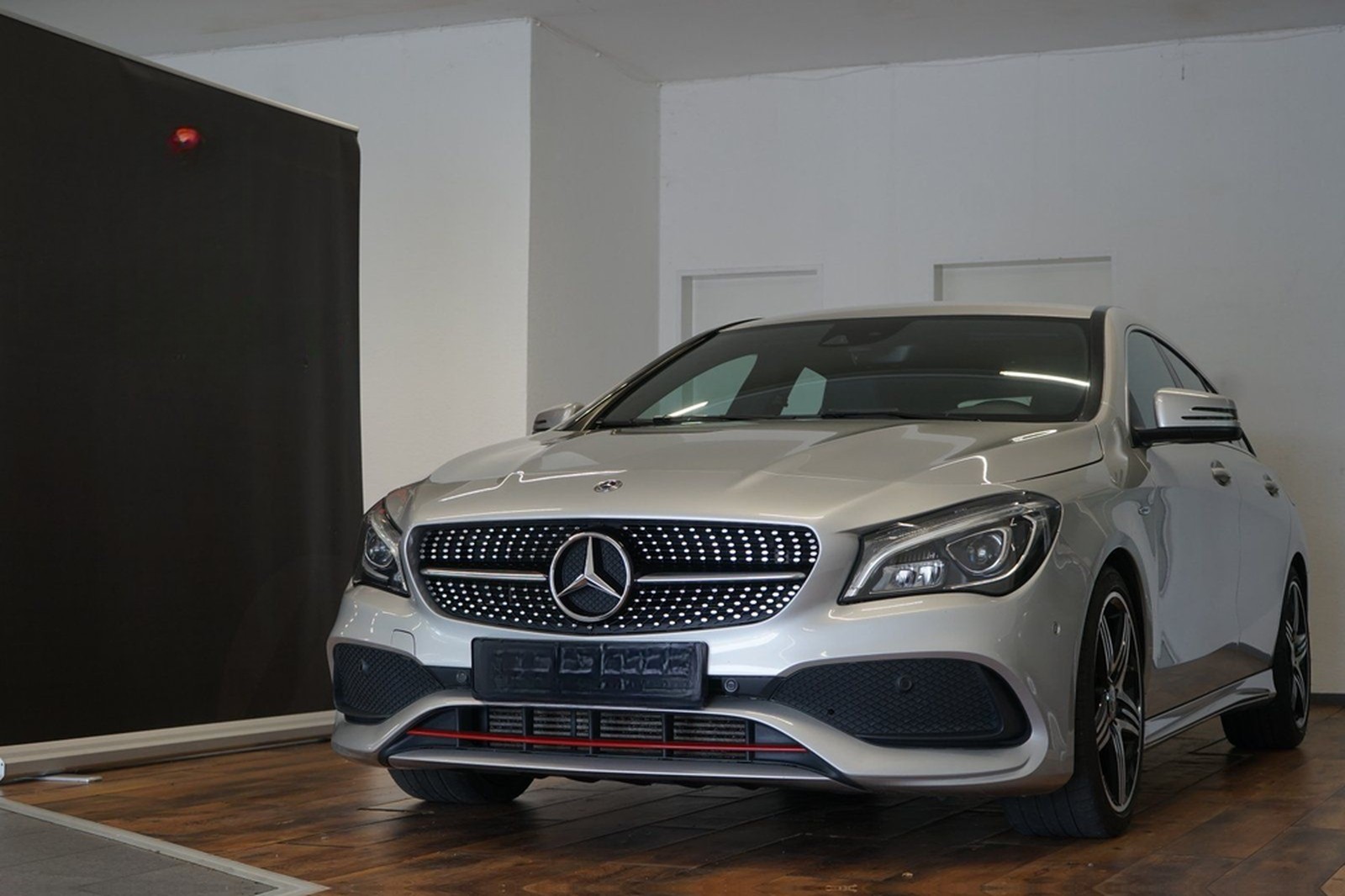 Mercedes-Benz CLA 250 Shooting Brake 4M Sport-AMG|LED|NAVI|PAR foto 3