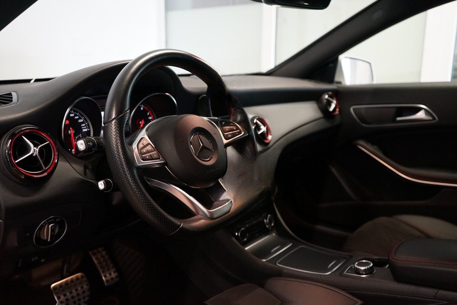 Mercedes-Benz CLA 250 Shooting Brake 4M Sport-AMG|LED|NAVI|PAR foto 8