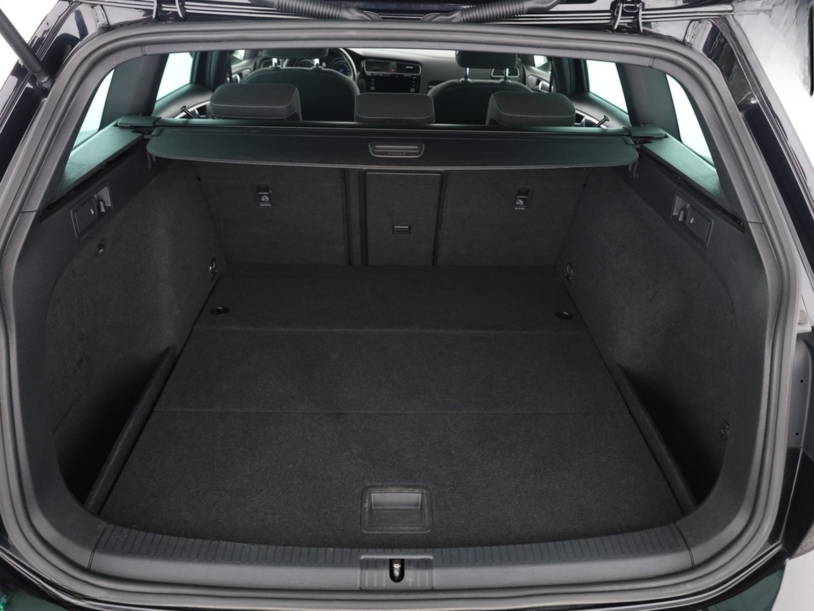 Volkswagen Golf Variant VII R 2.0 TSI 4M PANO,ACC,DYNAUDIO foto 12