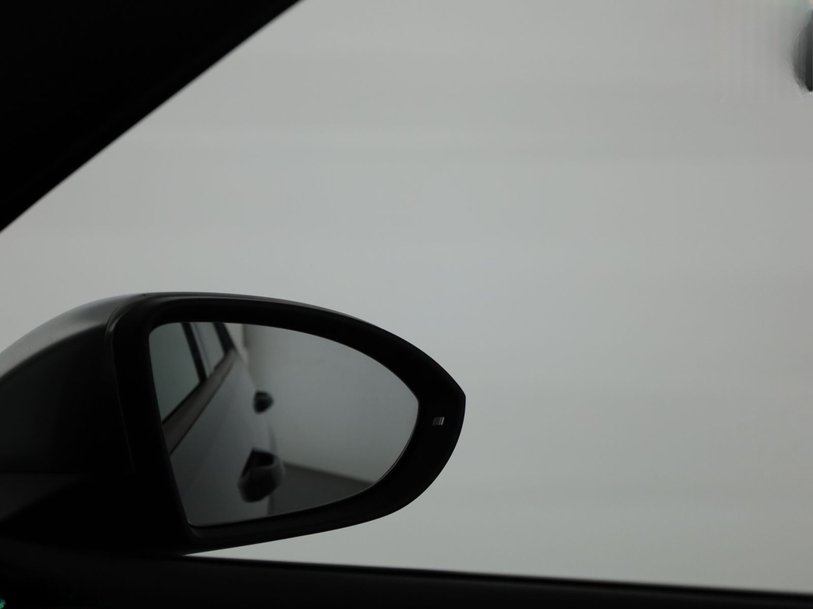 Volkswagen Golf Variant VII R 2.0 TSI 4M PANO,ACC,DYNAUDIO foto 19