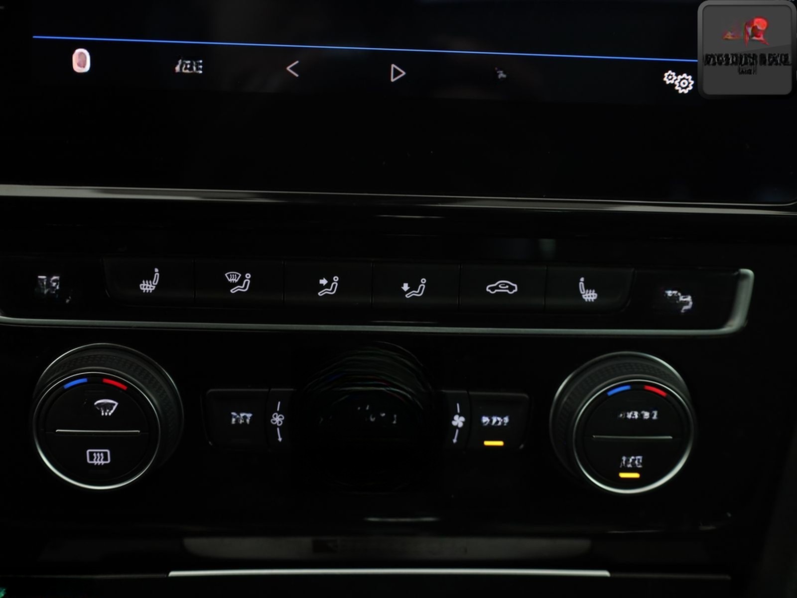 Volkswagen Golf Variant VII R 2.0 TSI 4M PANO,ACC,DYNAUDIO foto 20