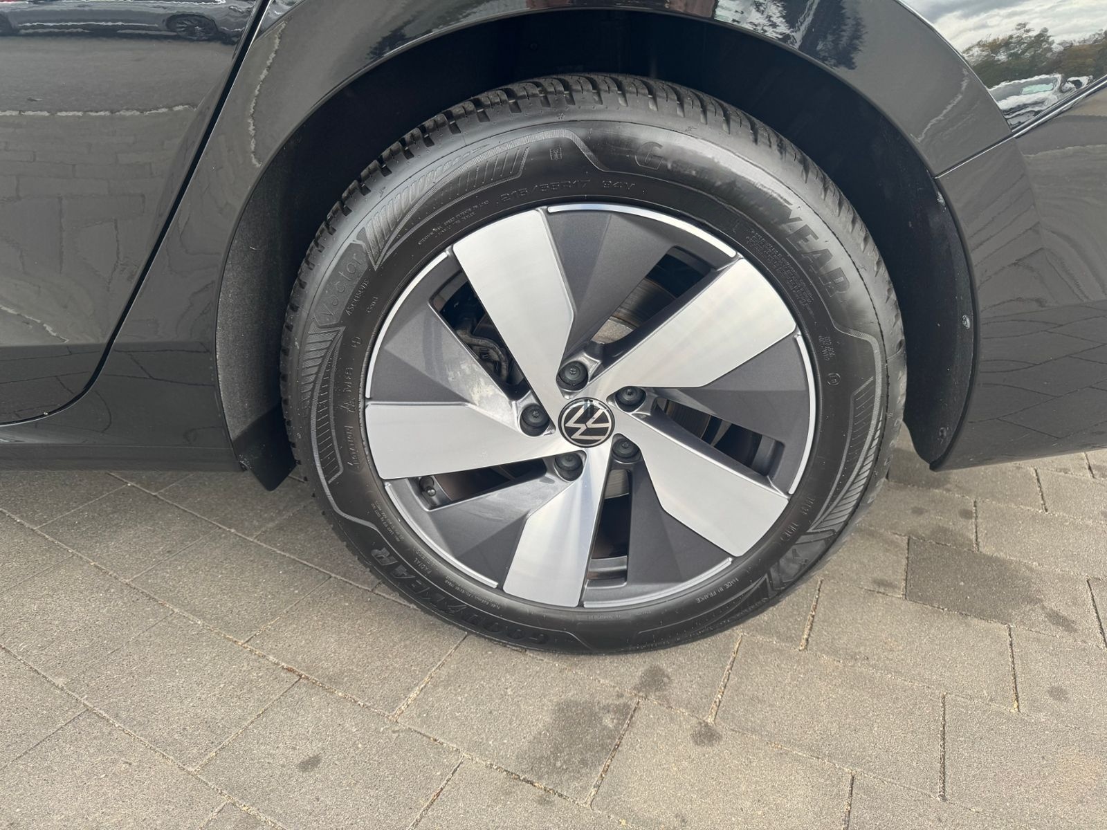 Volkswagen Passat Variant 1.5 eTSI DSG Business AHK/ACC foto 10