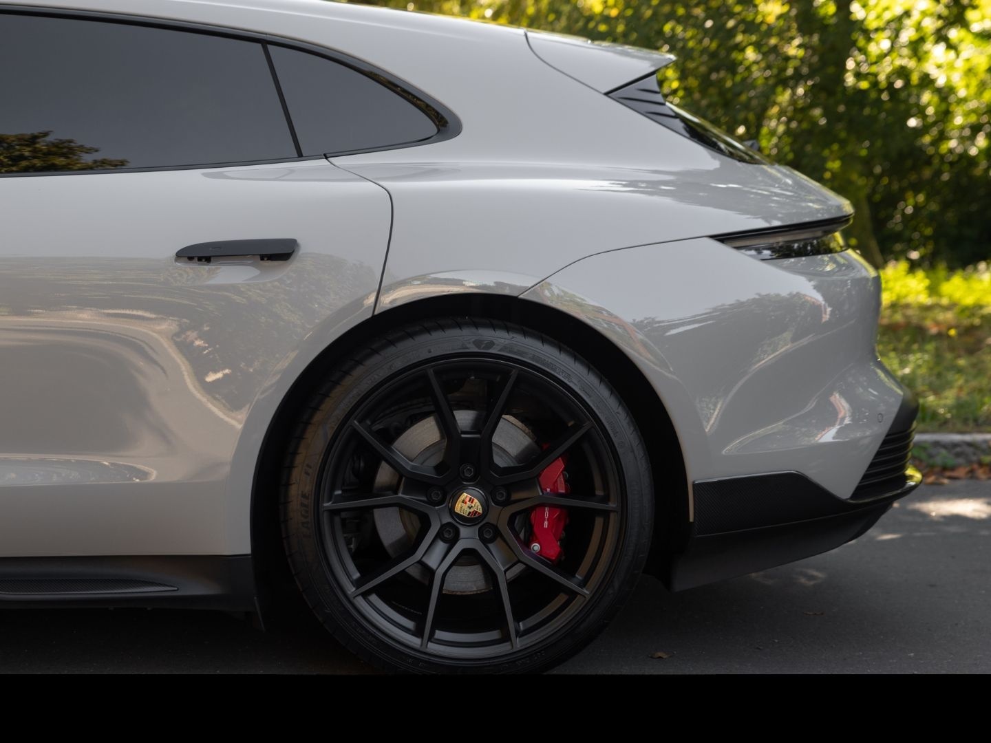 Porsche Taycan GTS Sport Turismo HA-Lenkung BOSE 21-Zoll foto 16