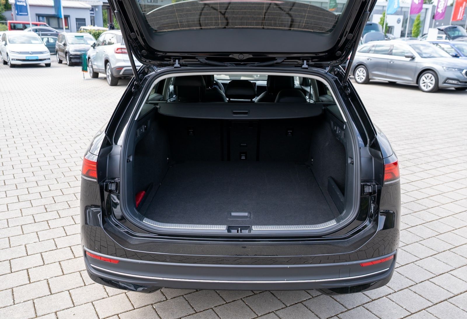 Volkswagen Business 2.0 TDI DSG LED Navi 360° ACC AHK foto 9