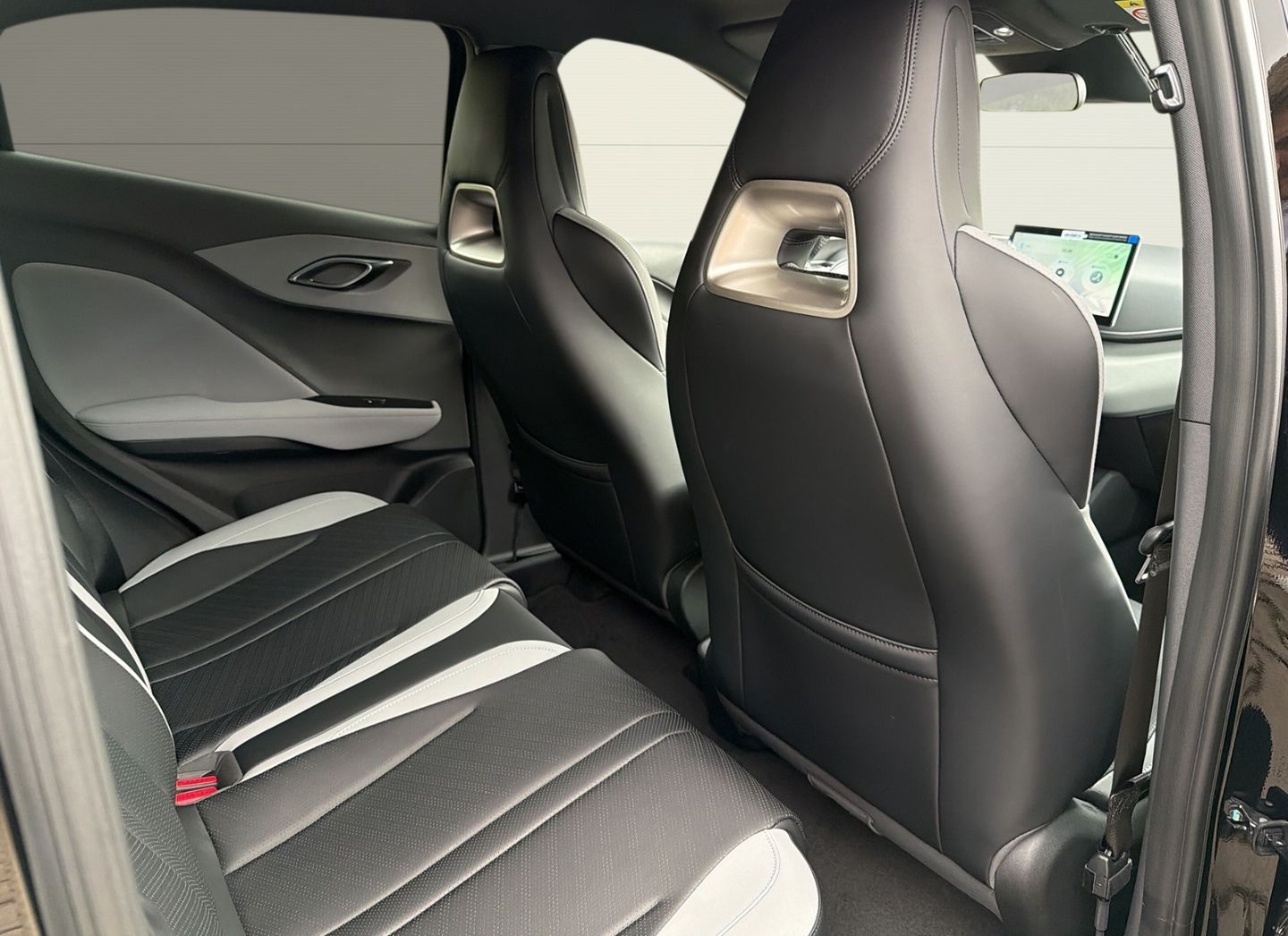 BYD Dolphin Surf Comfort+Shz.+Navi+360Kam.+E-Sitz+AC foto 15