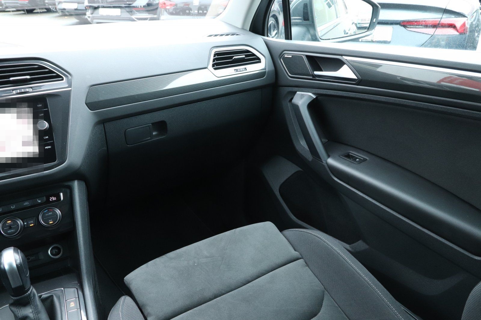 Volkswagen Tiguan 2.0 TDI DSG Highline 4Motion AHK*Dynaudio foto 12