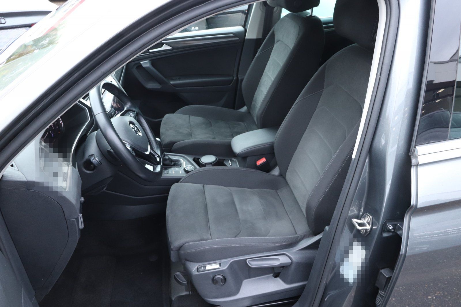 Volkswagen Tiguan 2.0 TDI DSG Highline 4Motion AHK*Dynaudio foto 7